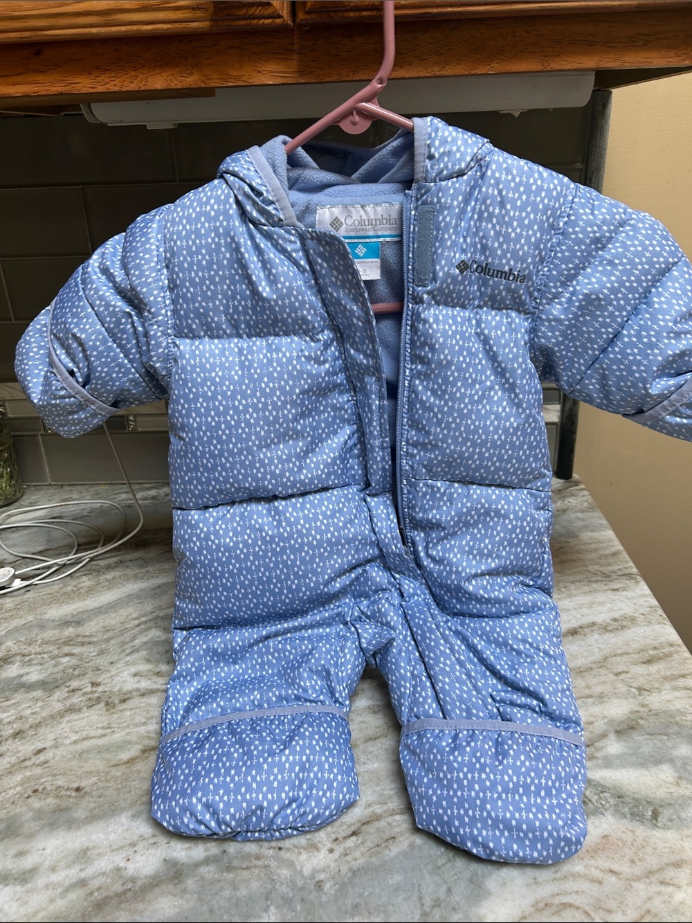 Columbia down puffer  baby boy infant bunting snow suit hands & feet cover 0-3 M